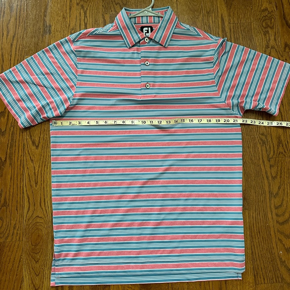 Like New FootJoy Golf Polo Mens Small